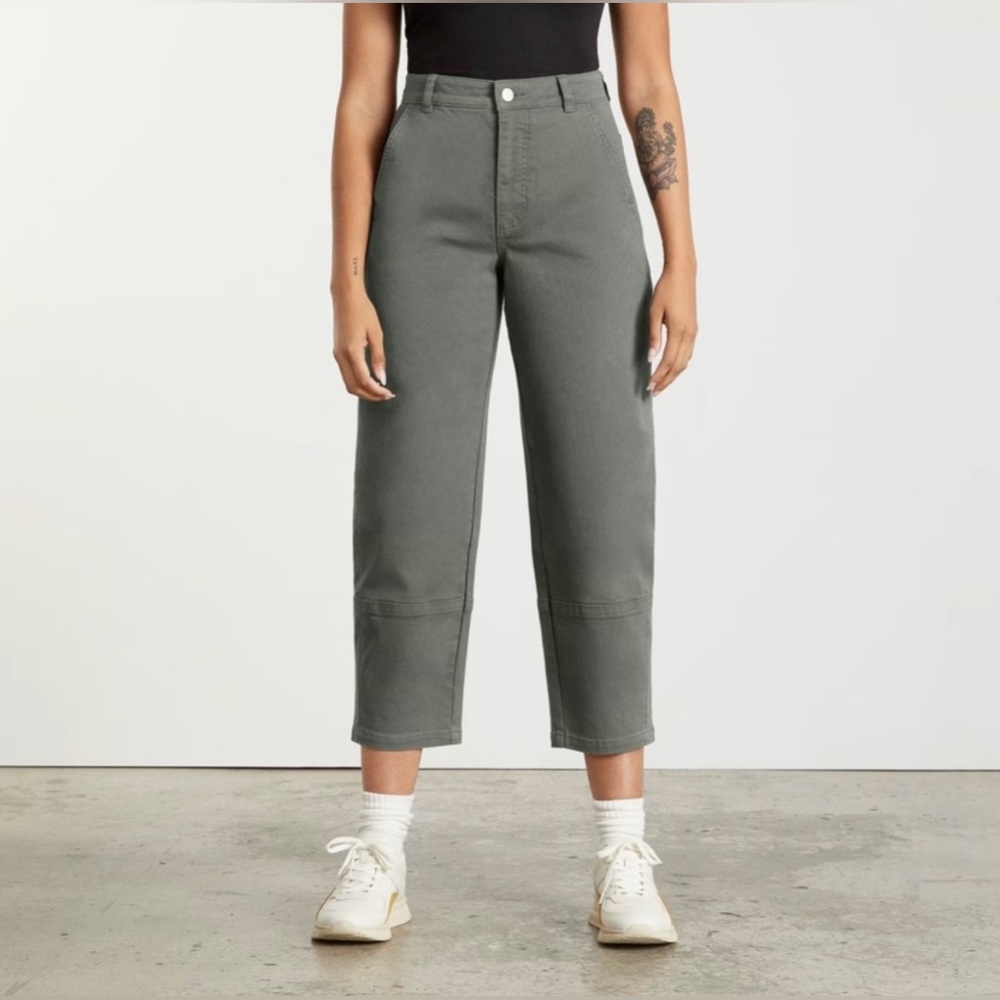 Everlane women The Utility Barrel Pant Organic Cotton Moss 4